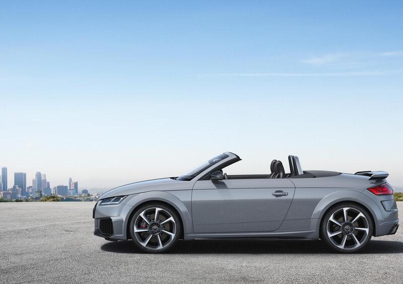 Audi TT RS Roadster (2017-23) (2)