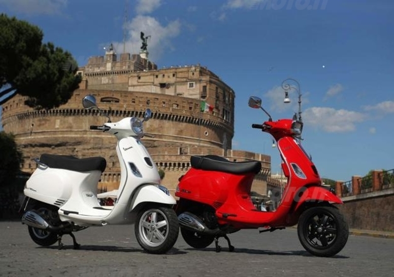 Debuttano le nuove Vespa LX 3V e Vespa S 3V. Prezzi a partire da 3.620 Euro