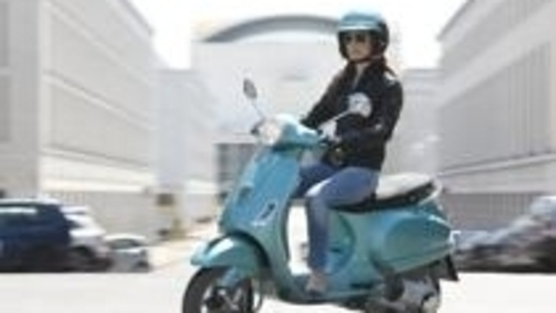 Debuttano le nuove Vespa LX 3V e Vespa S 3V. Prezzi a partire da 3.620 Euro