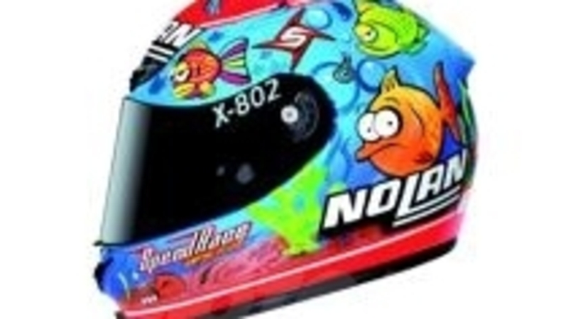 Casco speciale per Melandri a Misano. Andr&agrave; all&#039;asta per il terremoto