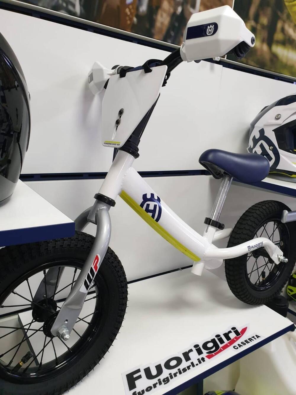 BICI Husqvarna bimbi (2)