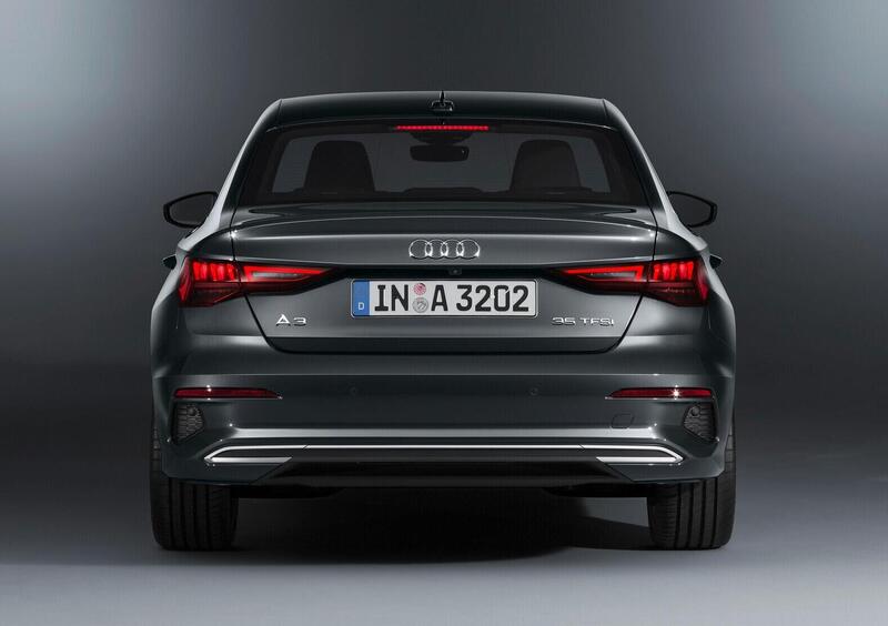 Audi A3 Sedan (2020-->>) (19)