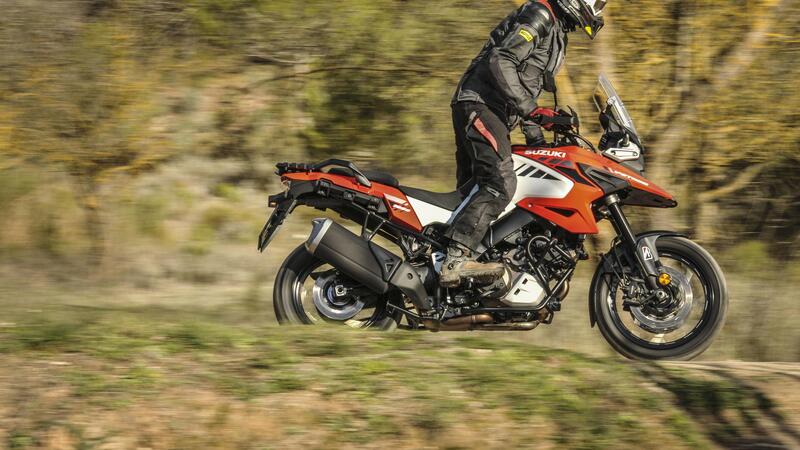 Moto.it Live - Suzuki V-Strom 1050: scoprila con noi