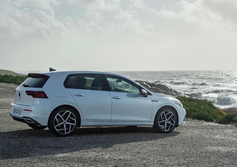 Volkswagen Golf (2019-->>) (10)