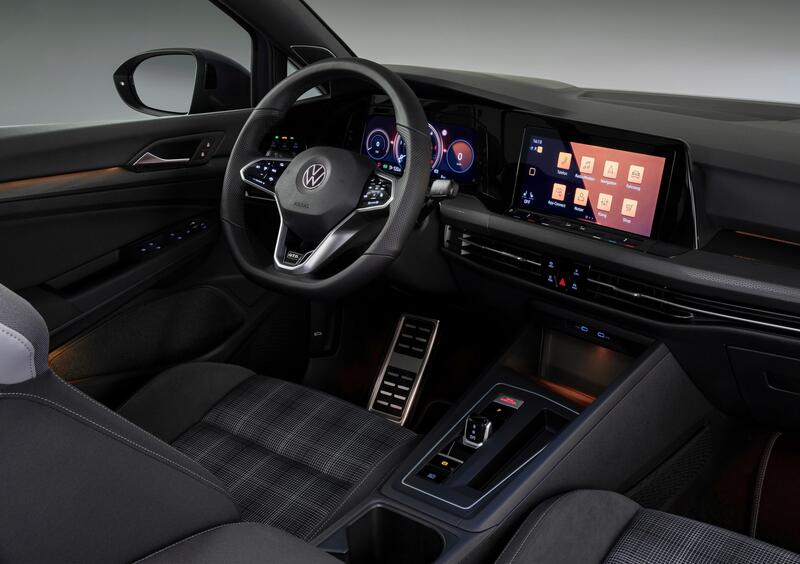 Volkswagen Golf (2019-->>) (12)