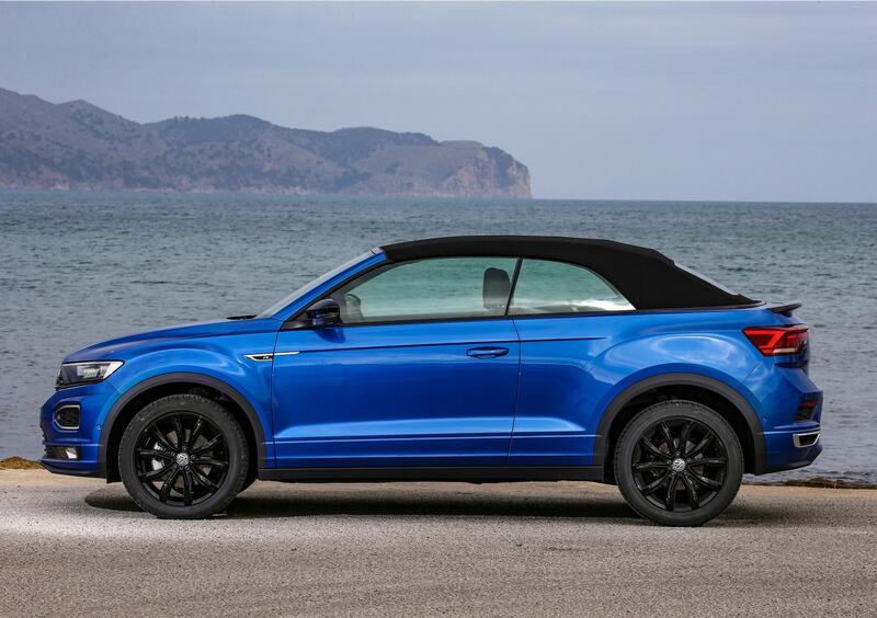 Volkswagen T-Roc Cabrio (2020-->>) (31)