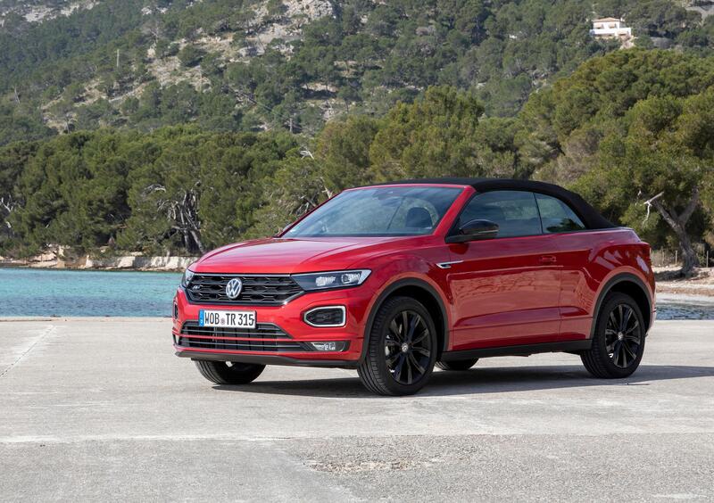 Volkswagen T-Roc Cabrio (2020-->>) (33)