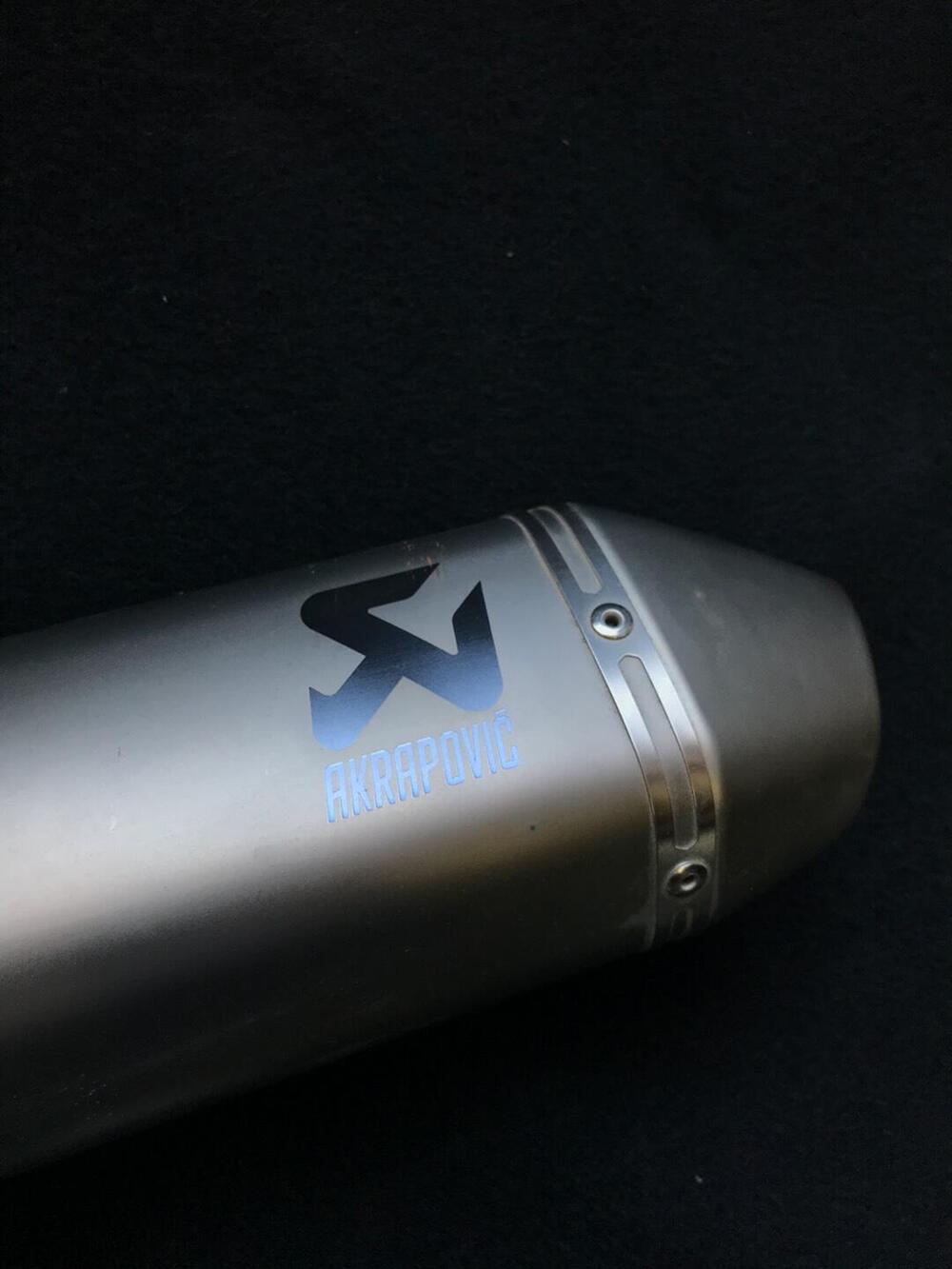 Collettore e silenziatore AKRAPOVIC TC250 (2)