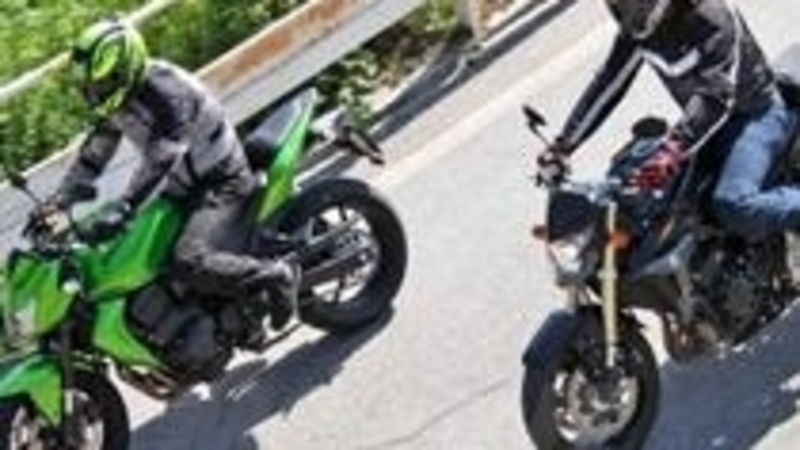 Kawasaki Z750 VS Suzuki GSR 750