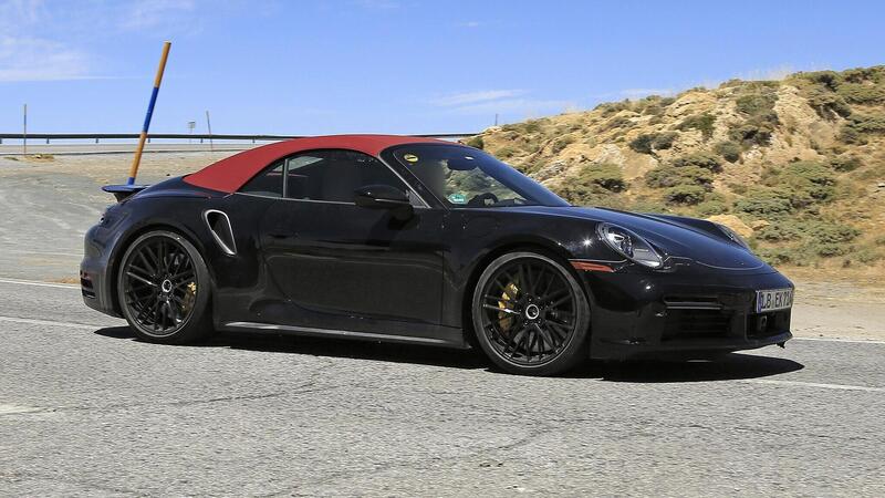 Porsche 911 Turbo Cabrio 2020: arriva anche la soft top [Foto spia]