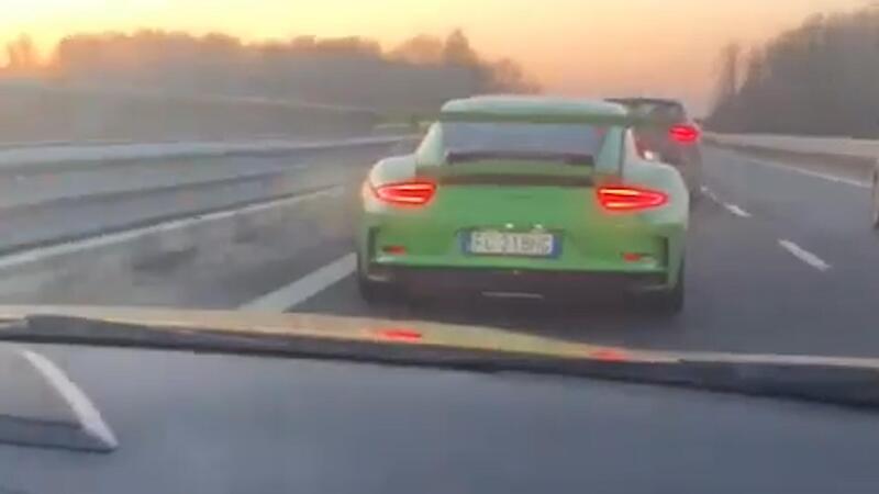 Il suono SCONVOLGENTE della Porsche 911 GT3 RS mk1 2016 vs BMW M2