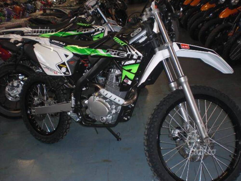 Rieju Marathon 125 Motard A.C. (2011 - 17) (2)