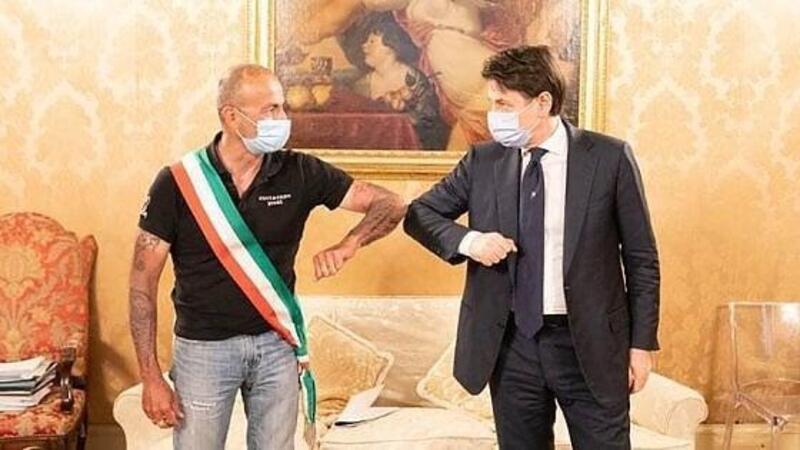 Gilu, il sindaco sull&#039;eBike,&nbsp;&egrave; arrivato a Roma e ha incontrato Conte