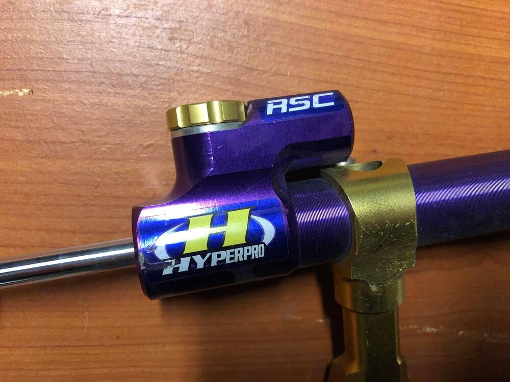 Ammortizzatore sterzo Hyperpro Kawasaki Z750 04-06 (2)