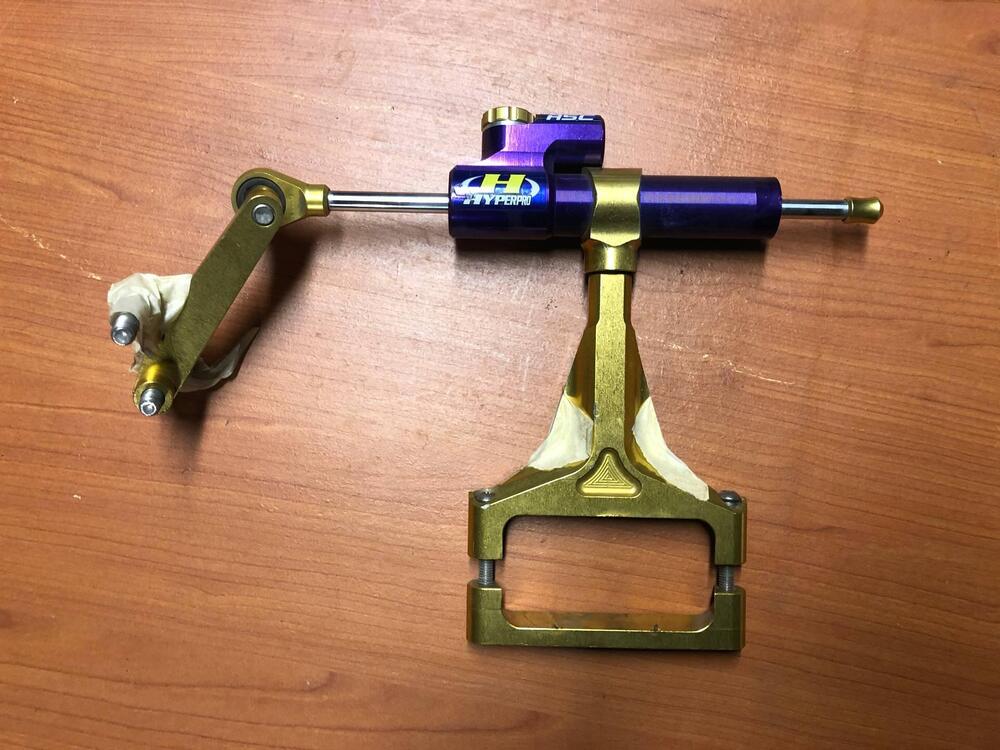 Ammortizzatore sterzo Hyperpro Kawasaki Z750 04-06 (3)
