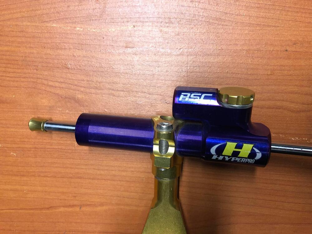 Ammortizzatore sterzo Hyperpro Kawasaki Z750 04-06 (4)