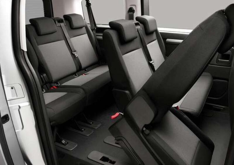 Citroen Spacetourer (2016-->>) (13)