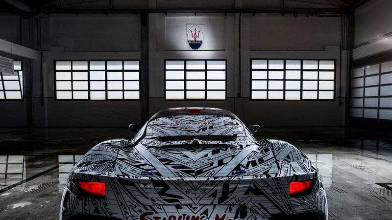 Maserati MC20 | La dedica a Stirling Moss nella nuova livrea camouflage