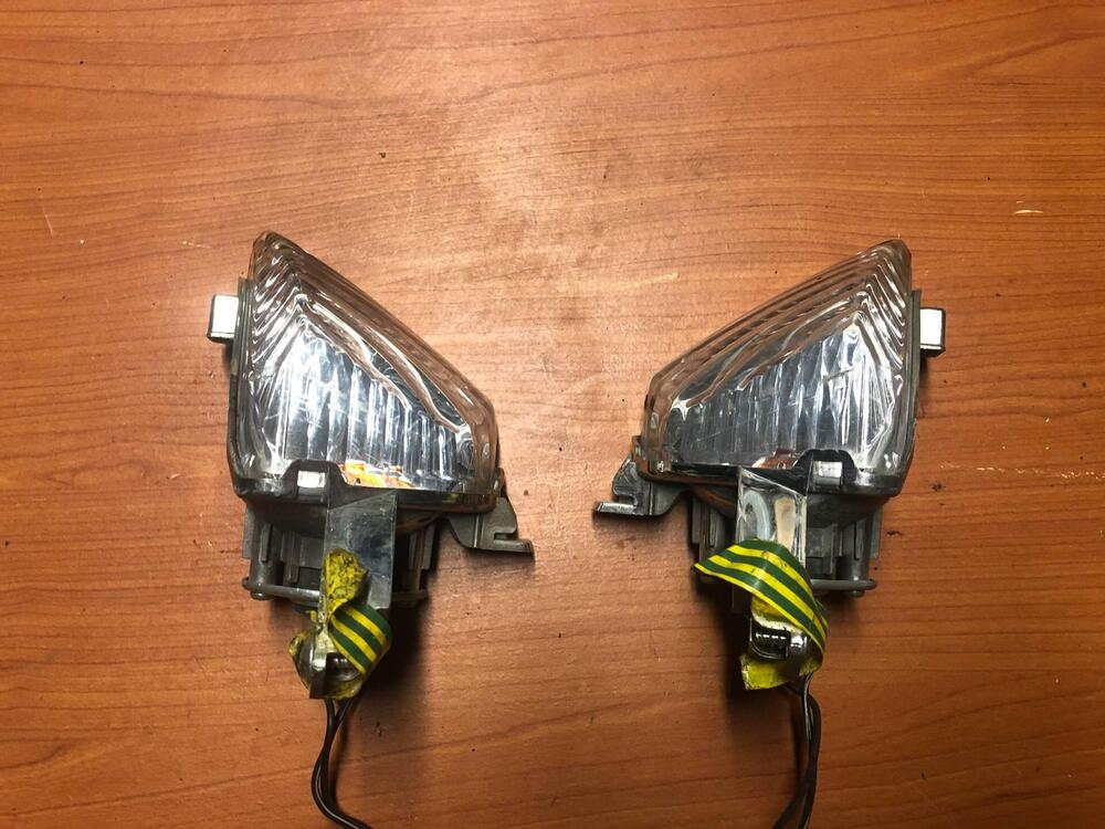 Coppia frecce posteriori Suzuki GSX-R 1000 07-08 (3)