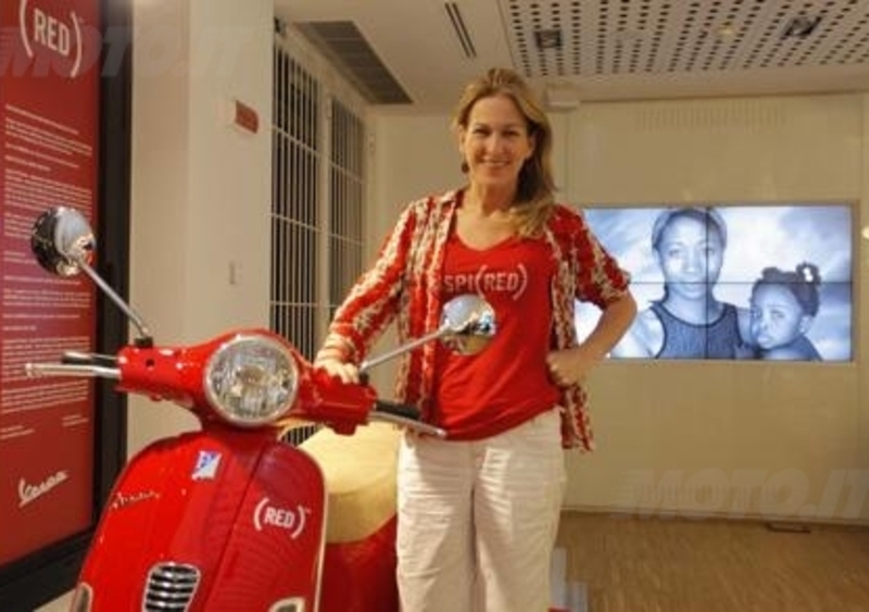 Vespa battute all&#039;asta per la lotta all&#039;AIDS infantile