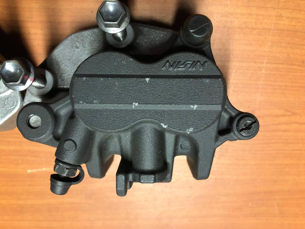 Coppia Pinze Freno anteriori Kawasaki Z 750 07-12 (3)