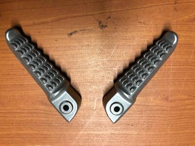 Coppia pedane posteriori Kawasaki Z 750 07-12