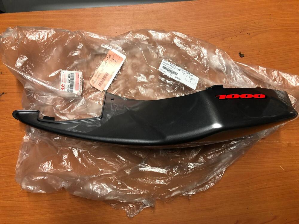 Fianchetto coda sinistro Suzuki GSX-R 1000 2005