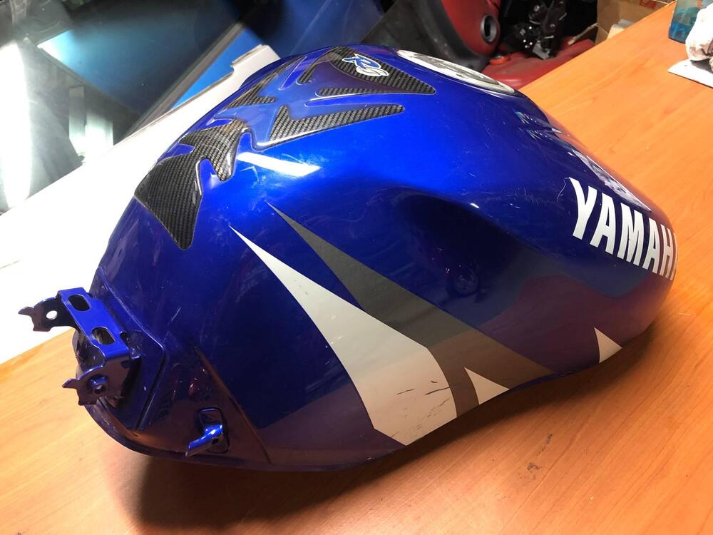 Serbatoio Yamaha R6 1999 - 2002 (2)