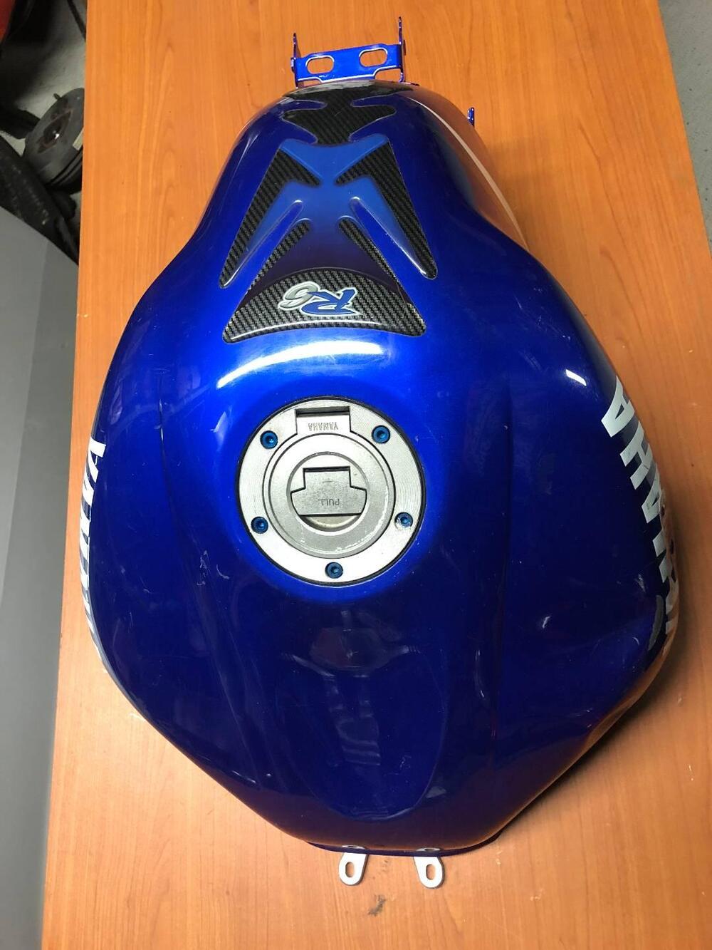 Serbatoio Yamaha R6 1999 - 2002 (5)