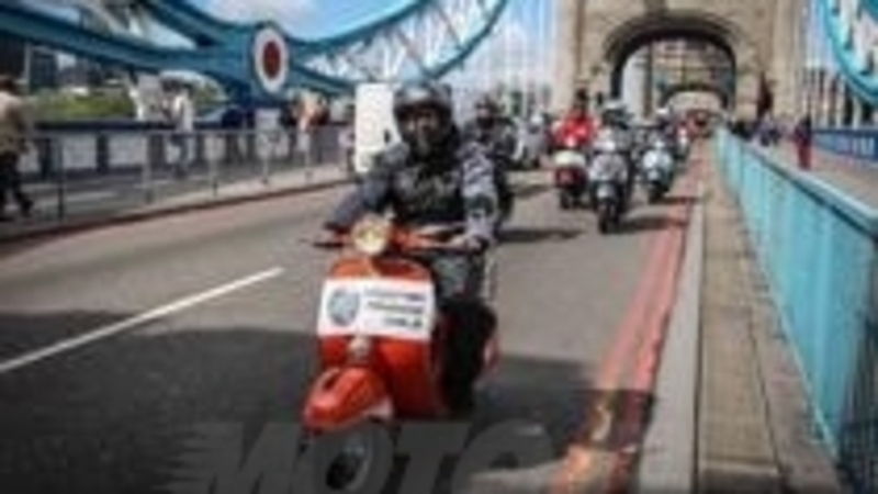 Vespa World Days 2012: &egrave; iniziata a Londra la 6a edizione 