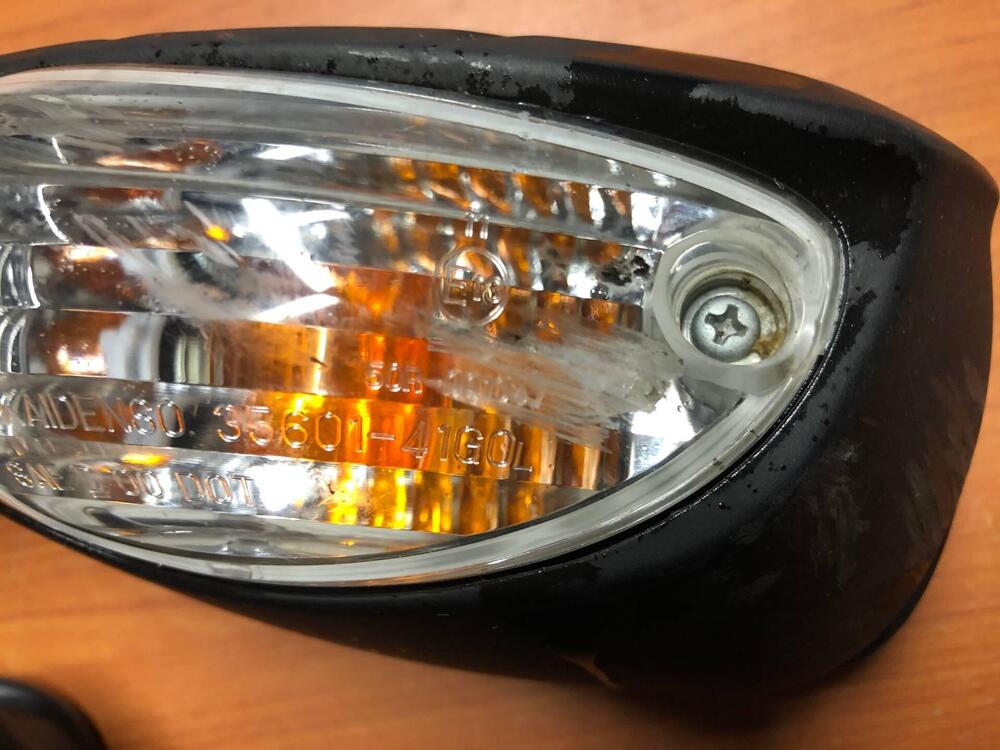 Coppia specchi Suzuki GSX-R 600 750 1000 dal 2005 (3)