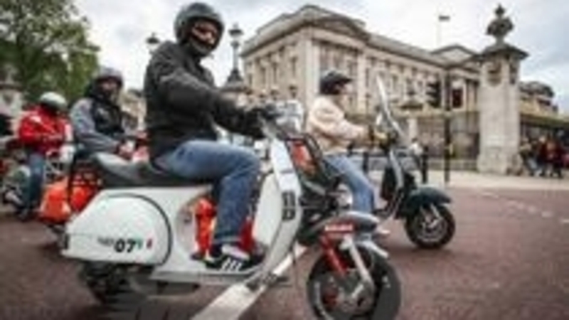 Vespa World Days 2012: si &egrave; conclusa a Londra la 6a edizione 