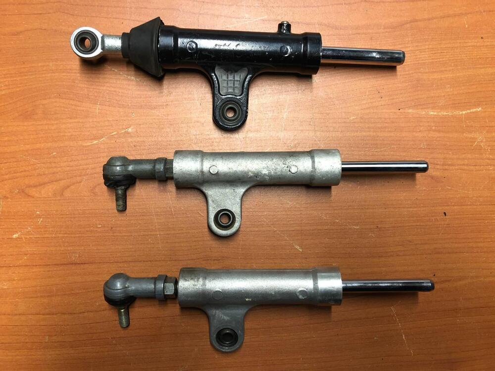 Ammortizzatori di sterzo originali (2)