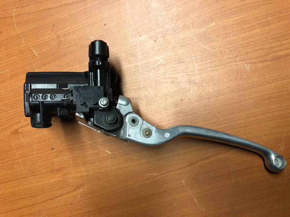 Pompa freno anteriore Yamaha Fazer 8 - FZ1 Fazer (3)