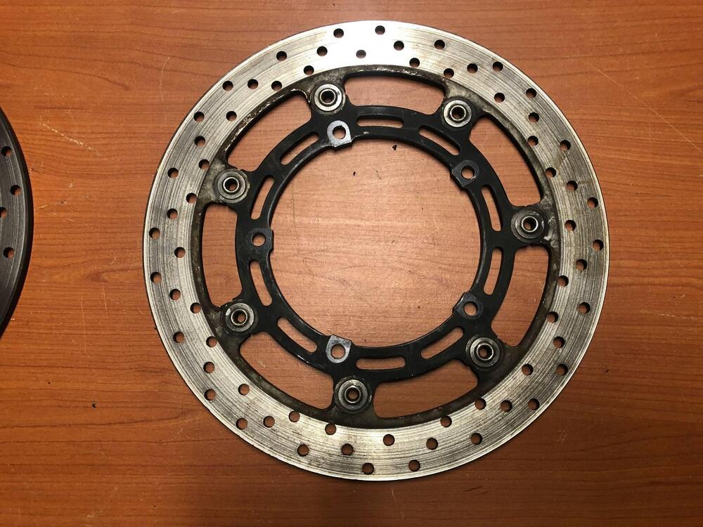 Dischi anteriori Yamaha FZ6 - FZ6 Fazer 600 04-10 (3)