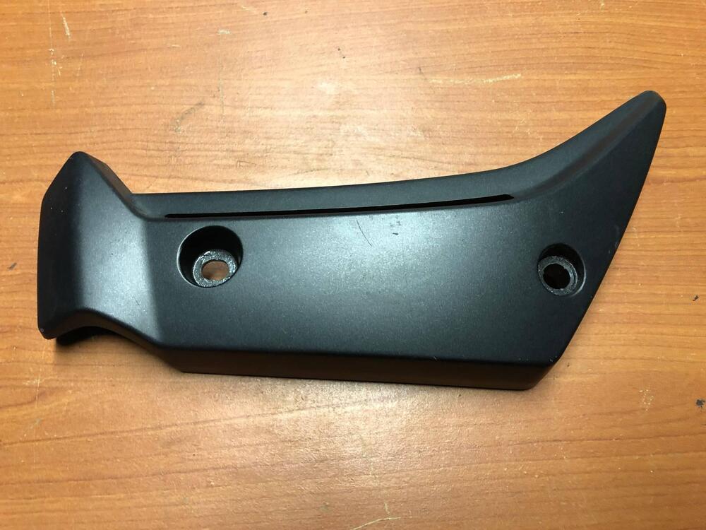 Fianchetto Yamaha FZ1 (2)