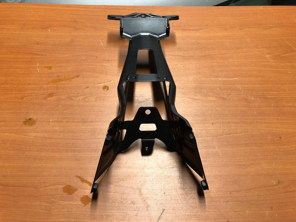 Portatarga originale Trumph Daytona 675 2009-2012 Triumph (5)