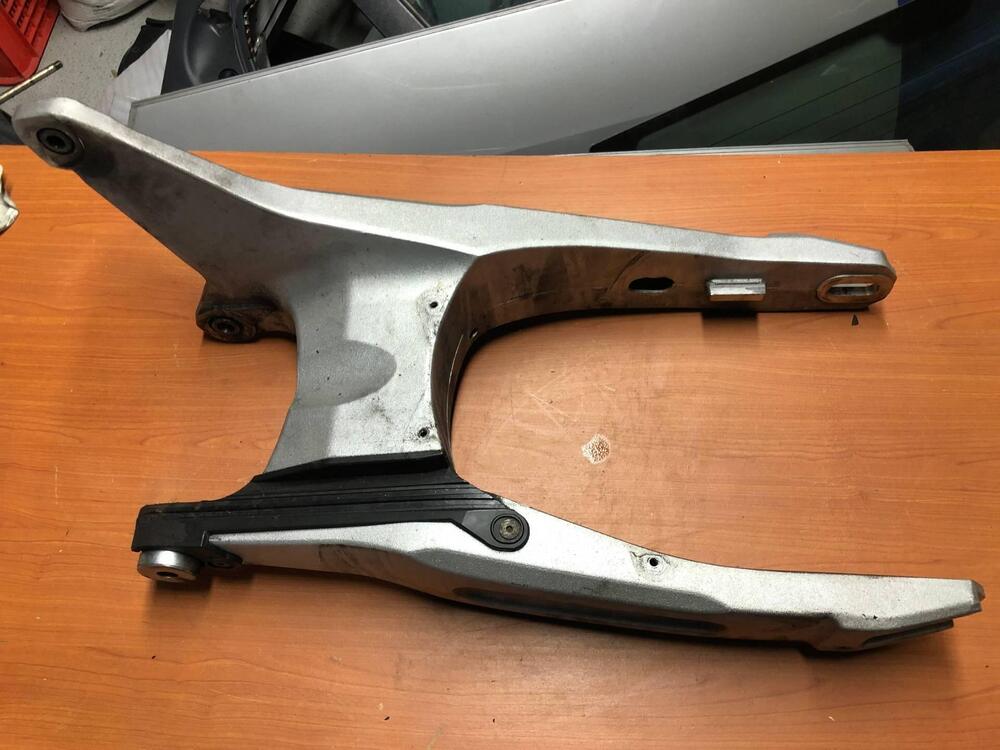 Forcellone posteriore Yamaha Mt-03 660 (4)