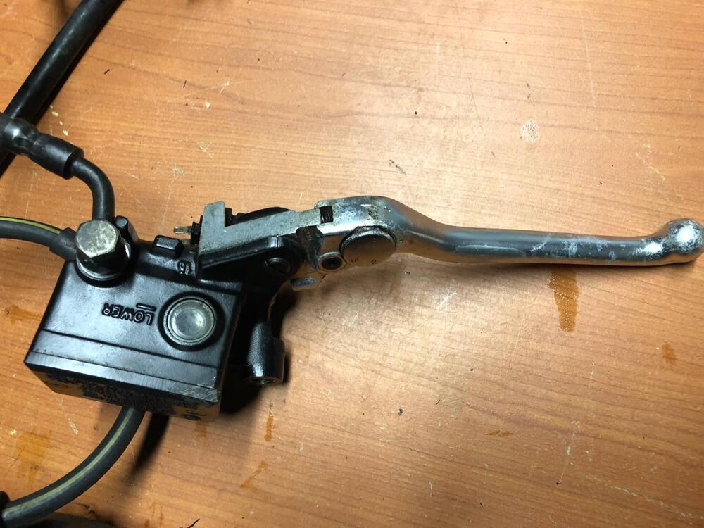 Pompa + pinze freno anteriori Yamaha MT-03 660 (3)