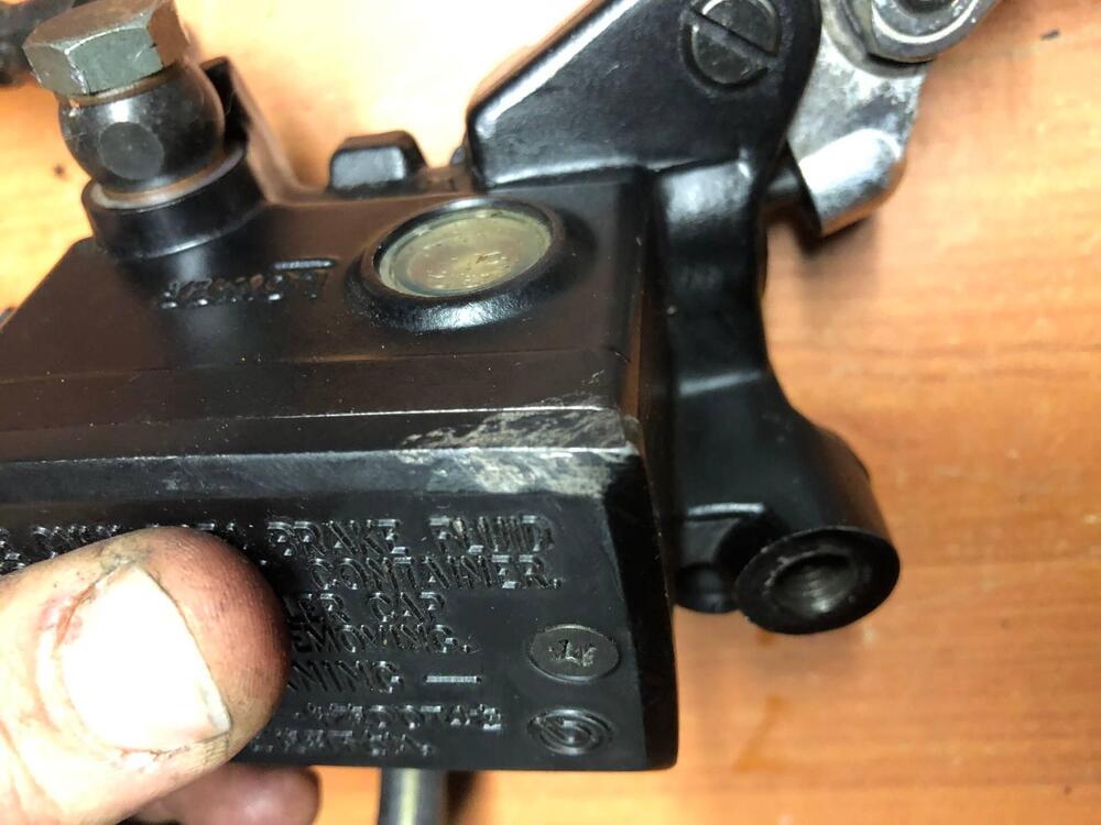 Pompa + pinze freno anteriori Yamaha MT-03 660 (5)