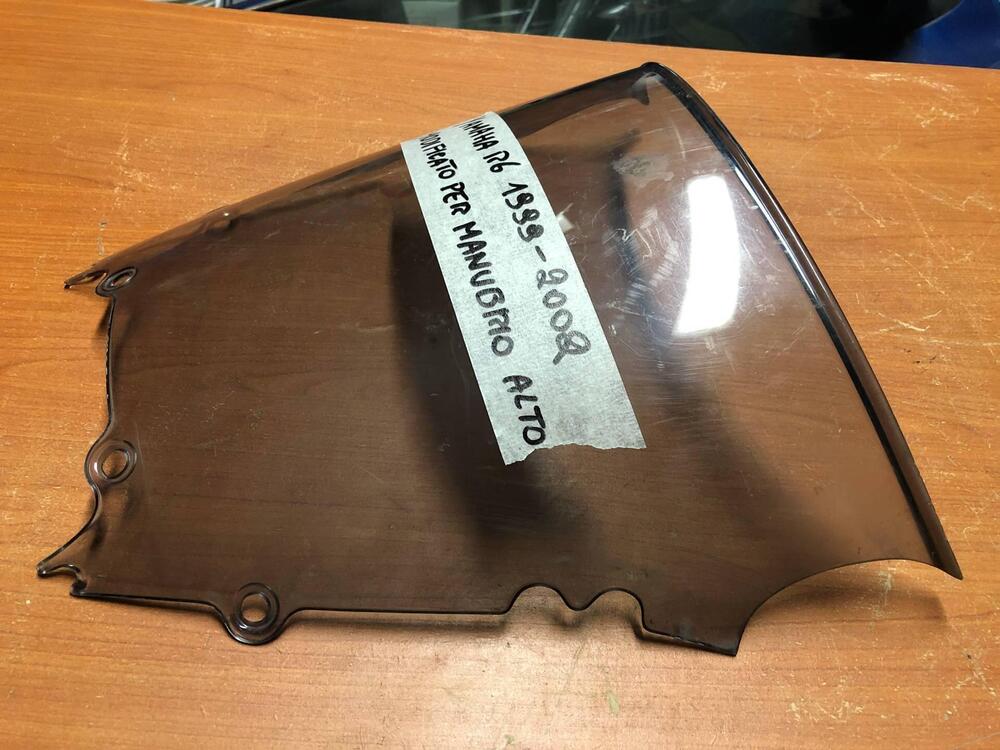 Parabrezza modifica manubrio alto Yamaha R6 99-02 (3)
