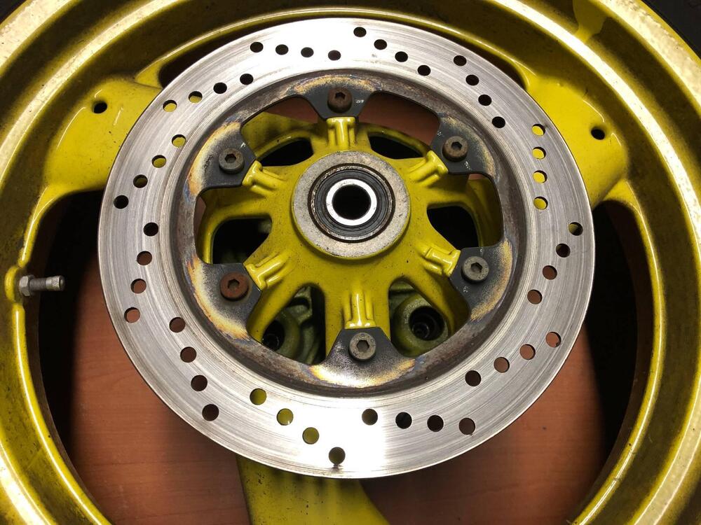 Cerchio posteriore+ gomma+disco Ducati Monster 600 (5)