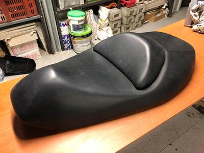 Sella Suzuki Burgman 125 - 150 2002 - 2006