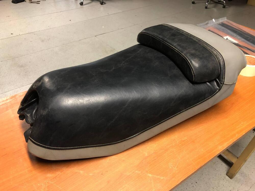 Sella Hyosung Grand Prix Plus 125 (4)