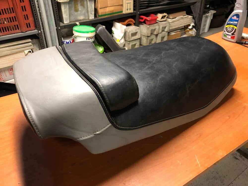 Sella Hyosung Grand Prix Plus 125 (5)