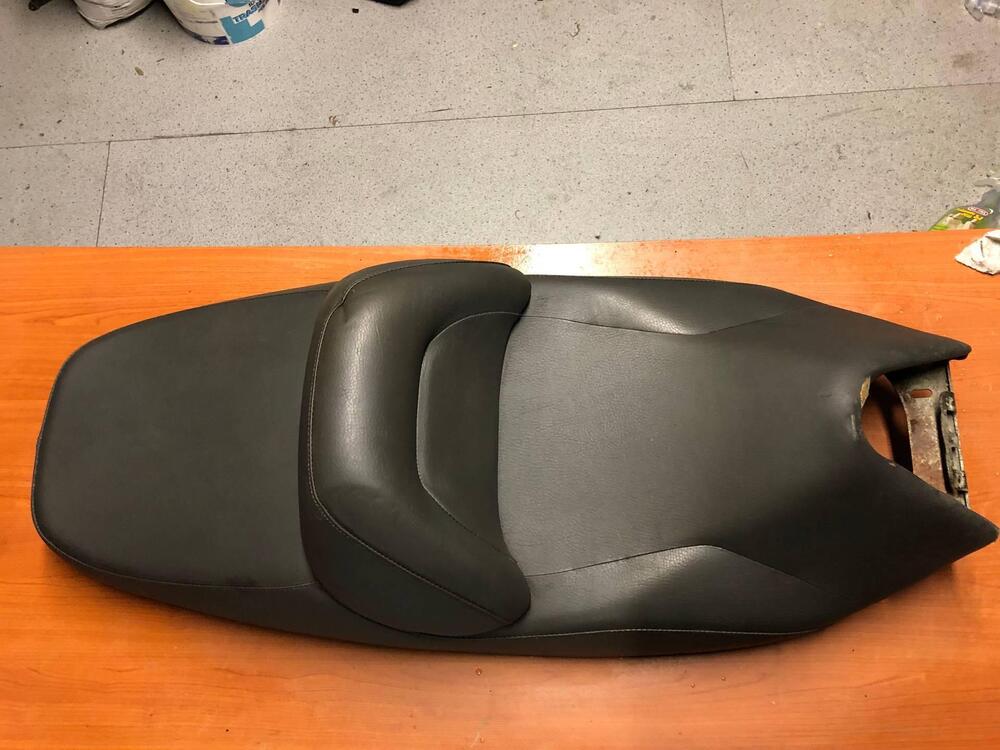 Sella Suzuki Burgman 250 - 400 1998 - 2000 (3)