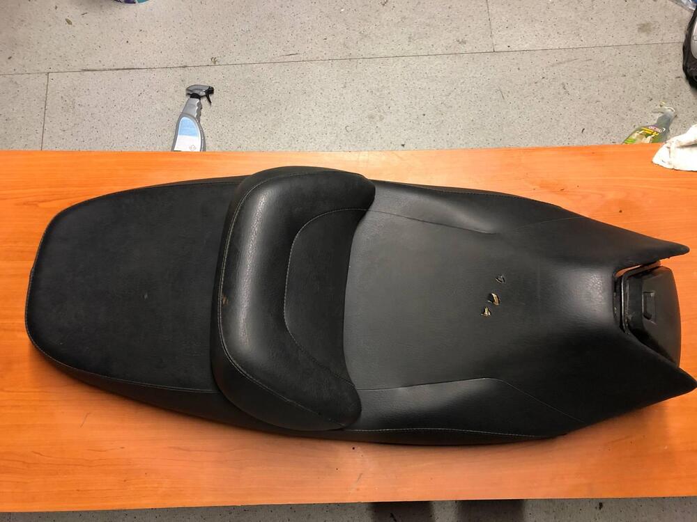 Sella Suzuki Burgman 250 - 400 1998 - 2000 (6)