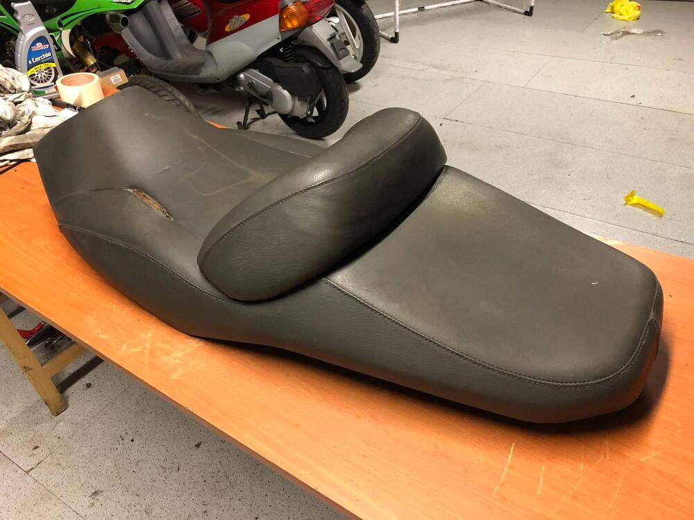 Sella Suzuki Burgman 250 - 400 1998 - 2000 (5)