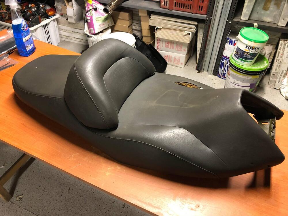 Sella Suzuki Burgman 250 - 400 1998 - 2000