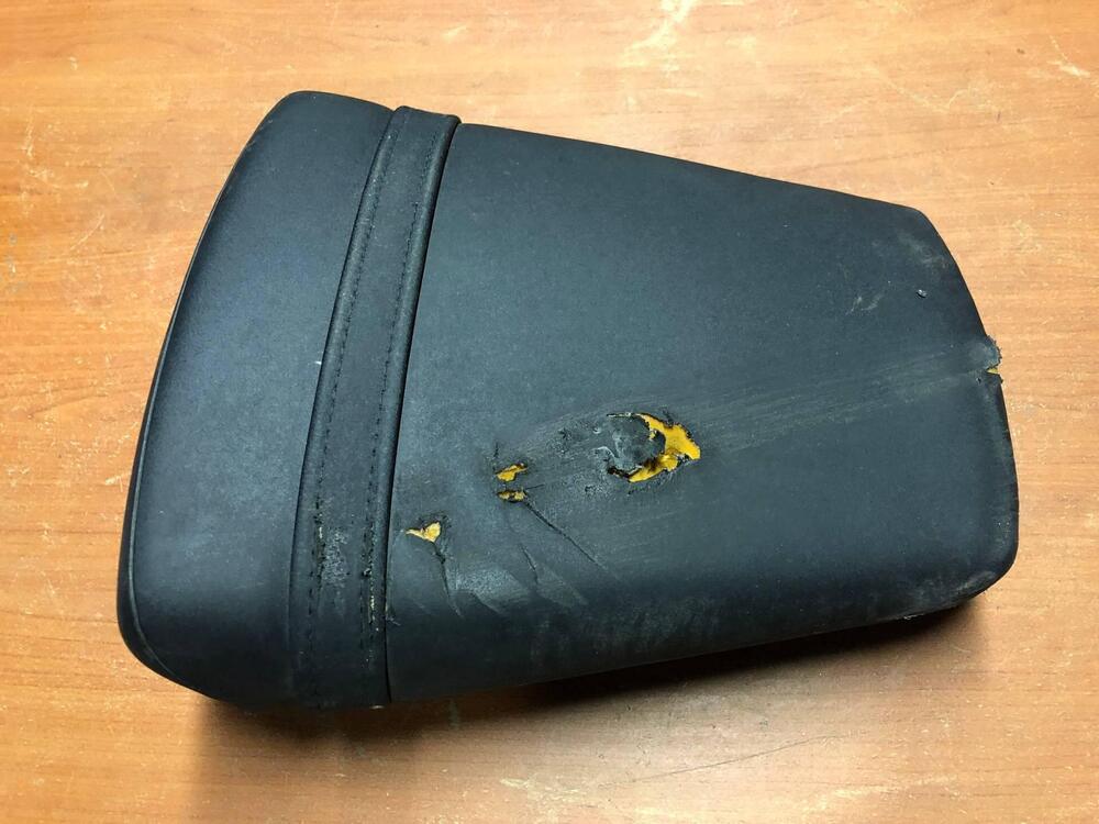 Sella posteriore Yamaha R6 1999 - 2002 (4)